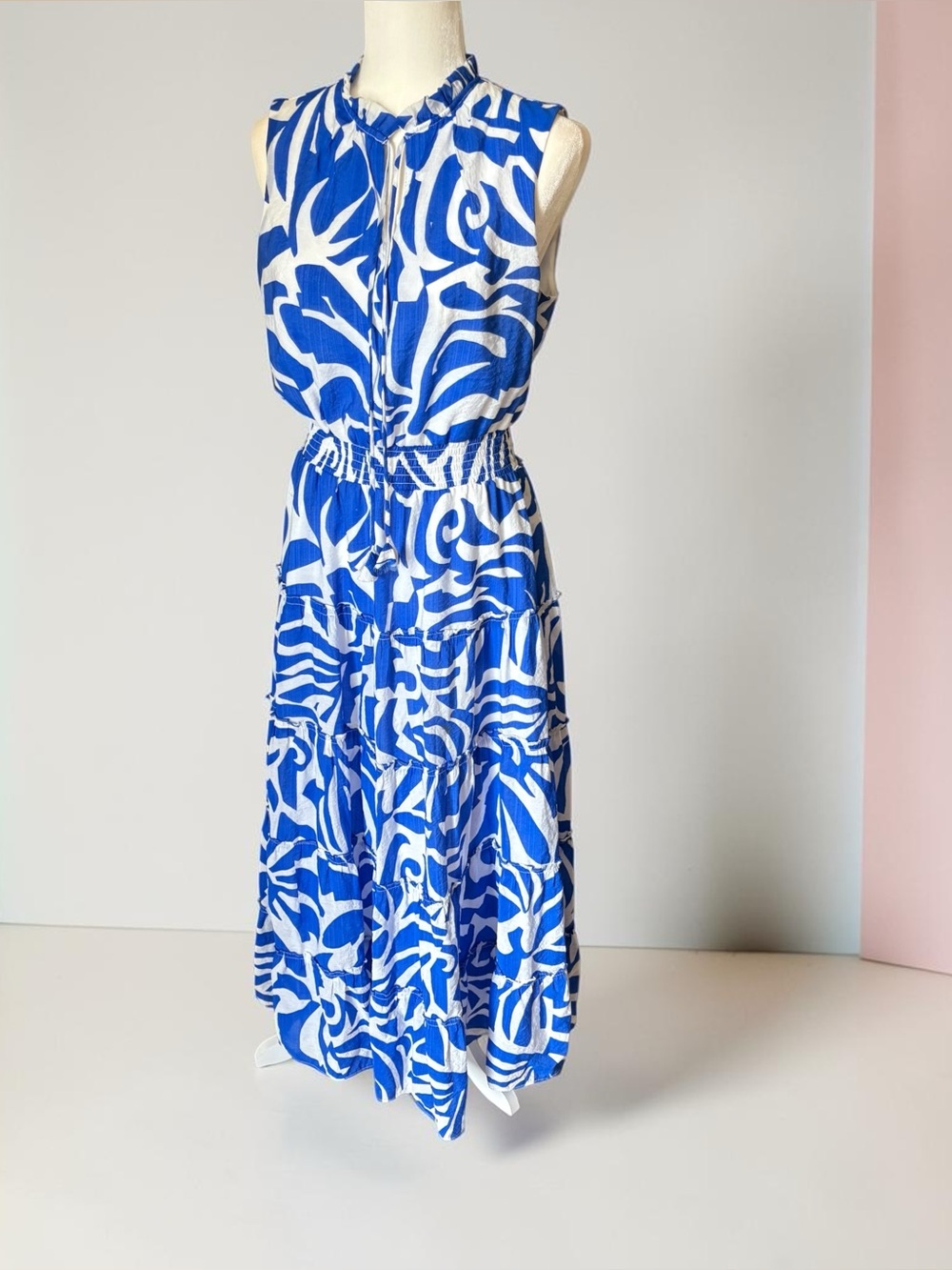 MSK. Entertaining Comfort in Blue/White Fit & Flair Maxi Dress. Size: Med. $29.